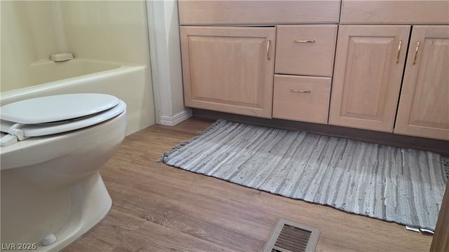 4633 East Royal Ridge Boulevard, Las Vegas, NV 89103