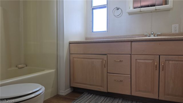 4633 East Royal Ridge Boulevard, Las Vegas, NV 89103