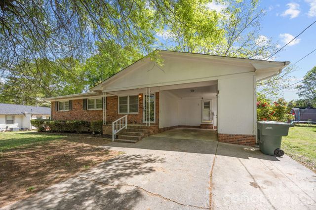 1502 Cloverdale Lane, Gastonia, NC 28052