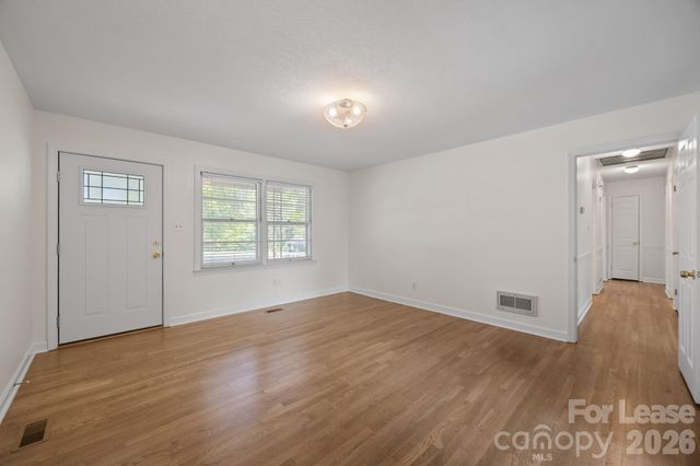 1502 Cloverdale Lane, Gastonia, NC 28052