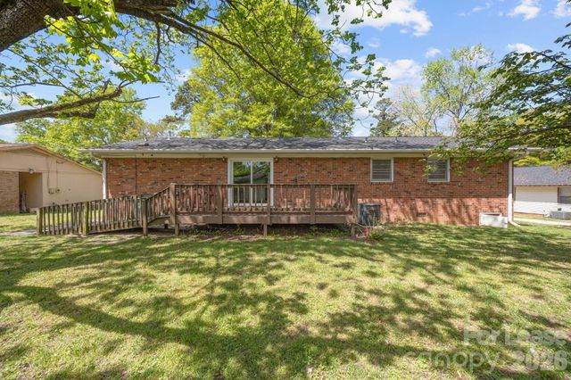 1502 Cloverdale Lane, Gastonia, NC 28052