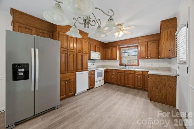 1502 Cloverdale Lane, Gastonia, NC 28052