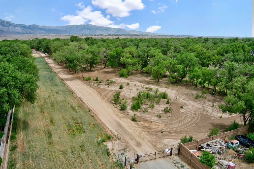 900 Sanchez Road, Corrales, NM 87048