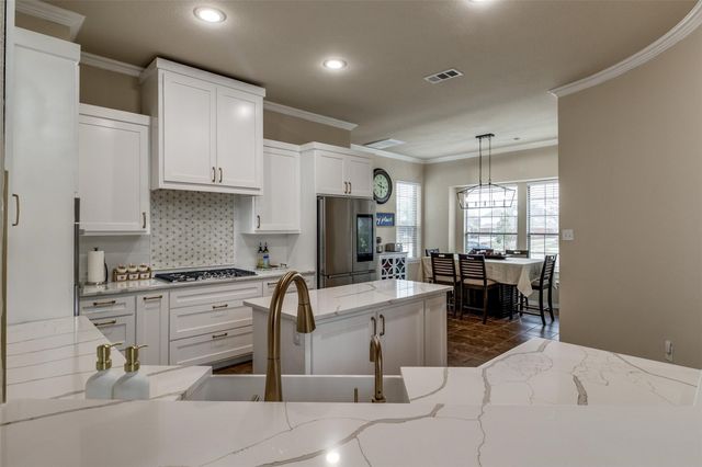 730 Rosewood Drive, Murphy, TX 75094