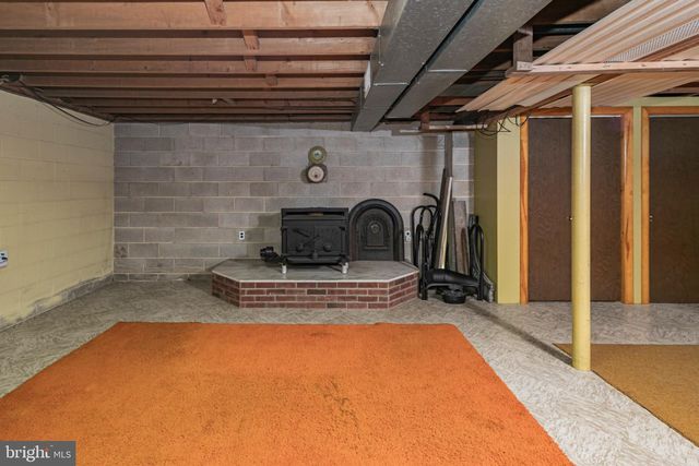 198 HOLLOW RD, Skillman, NJ 08558