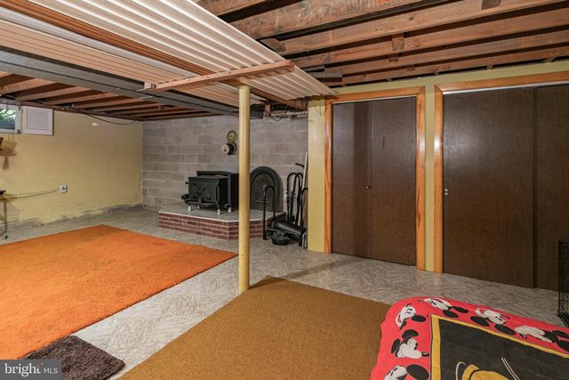 198 HOLLOW RD, Skillman, NJ 08558