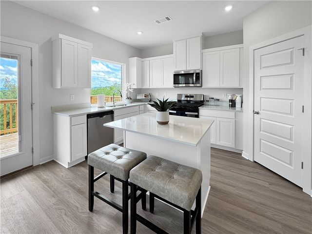 524 W Gosling Isle, Farmington, AR 72730