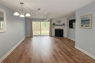 8003 Sunset DR # 1E, Hayes, VA 23072