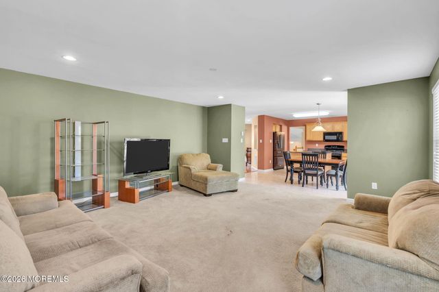 72 Lamp Post Drive, Barnegat, NJ 08005