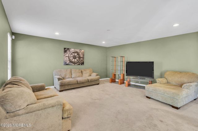 72 Lamp Post Drive, Barnegat, NJ 08005