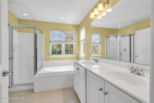 72 Lamp Post Drive, Barnegat, NJ 08005