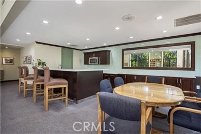 564 N Bellflower 109, Long Beach, CA 90814