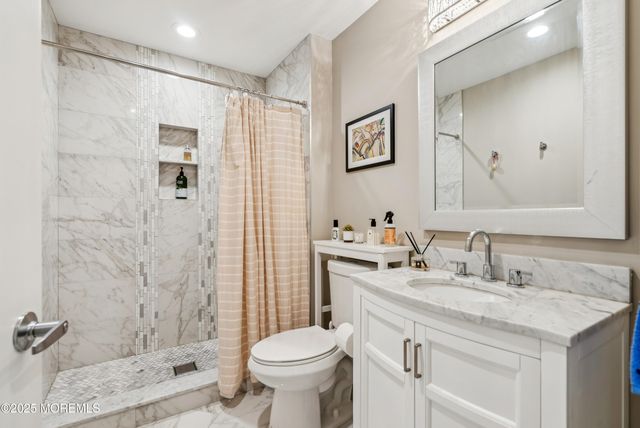11 Jennifer Drive, Holmdel, NJ 07733