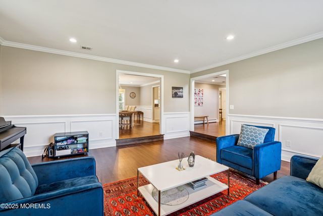 11 Jennifer Drive, Holmdel, NJ 07733