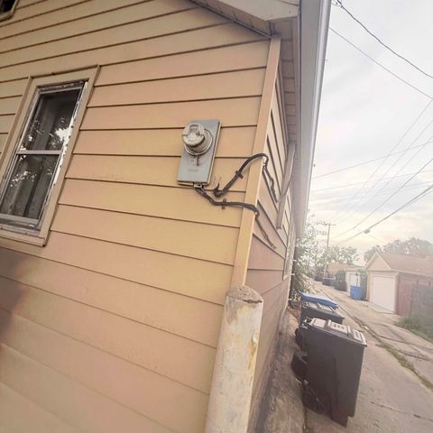 4559 S Karlov Avenue, Chicago, IL 60632