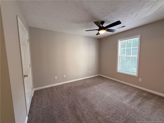 4029 Professional Drive 12, Hope Mills, NC 28348