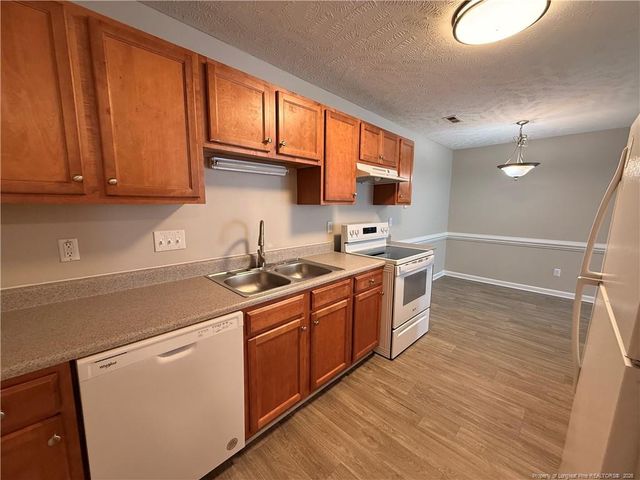 4029 Professional Drive 12, Hope Mills, NC 28348
