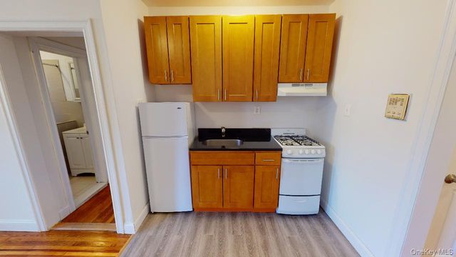 108-02 72nd Avenue 3D, Forest Hills, NY 11375