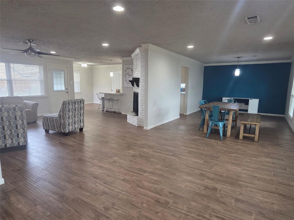 6002 Beaudry Drive, Houston, TX 77035