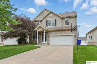 1519 N 208th Terrace, Elkhorn, NE 68022