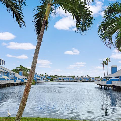 904 Ocean Dunes Circle, Jupiter, FL 33477