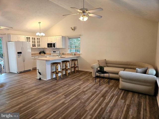 304 OCEAN PARKWAY, Ocean Pines, MD 21811