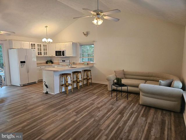 304 OCEAN PARKWAY, Ocean Pines, MD 21811