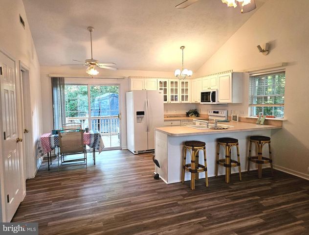 304 OCEAN PARKWAY, Ocean Pines, MD 21811