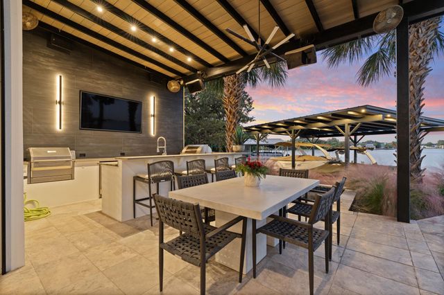 1310 Broken Arrow, Horseshoe Bay, TX 78657