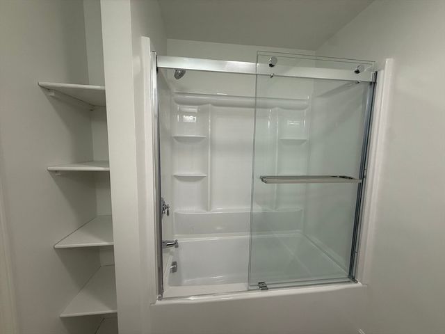 105 Beaconsfield 1, Brookline, MA 02445