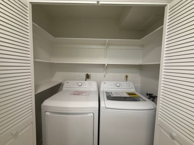 105 Beaconsfield 1, Brookline, MA 02445