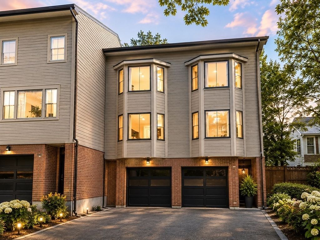 105 Beaconsfield 1, Brookline, MA 02445