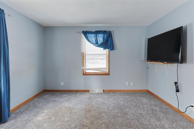 29460 M 62, Dowagiac, MI 49047