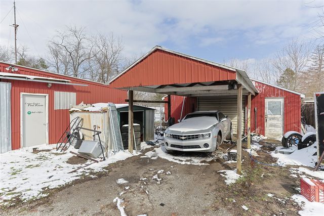 29460 M 62, Dowagiac, MI 49047