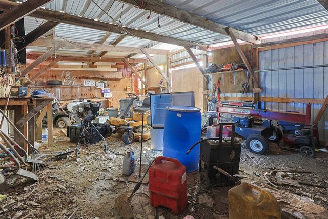 29460 M 62, Dowagiac, MI 49047