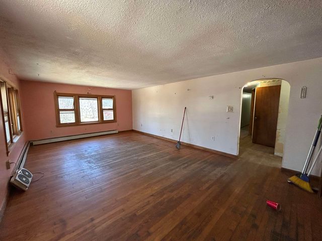 25 Hobart Road, Bristol, NH 03222