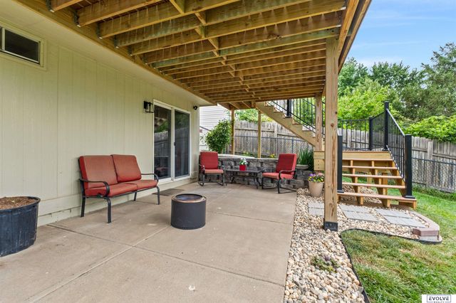 15309 Wirt Street, Omaha, NE 68116
