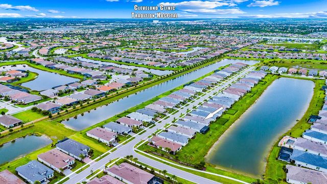 9956 SW Santini Road, Port St. Lucie, FL 34987