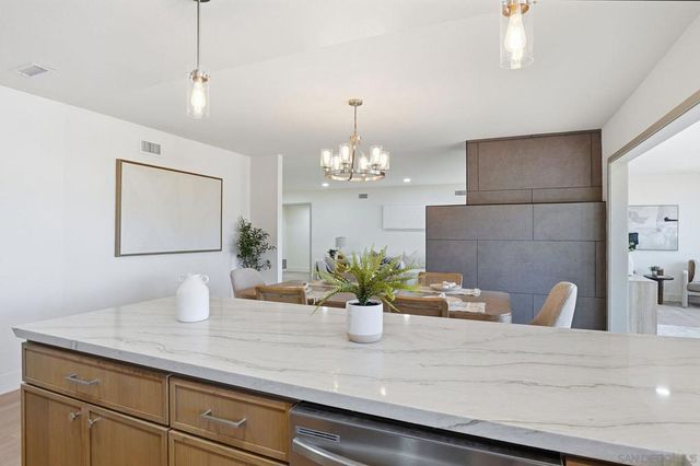 16625 SAN TOMAS DR, San Diego, CA 92128