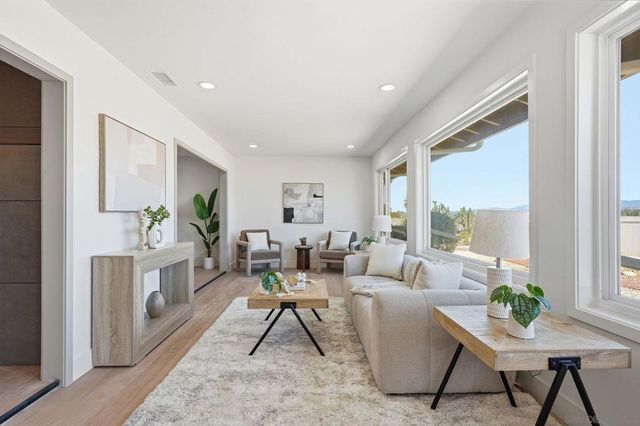 16625 SAN TOMAS DR, San Diego, CA 92128