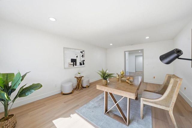 16625 SAN TOMAS DR, San Diego, CA 92128