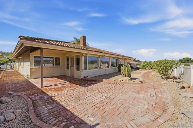 16625 SAN TOMAS DR, San Diego, CA 92128