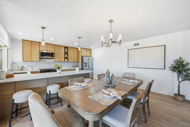 16625 SAN TOMAS DR, San Diego, CA 92128