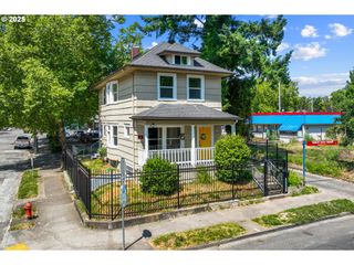 603 Ne HALSEY St, Portland, OR 97232