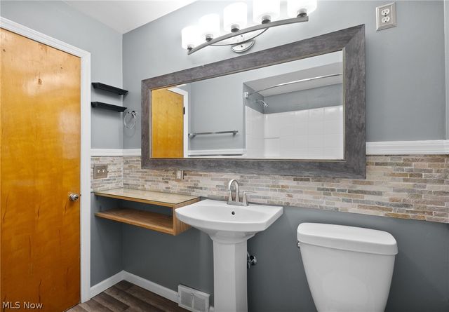 1704 Drenik Drive, Wickliffe, OH 44092