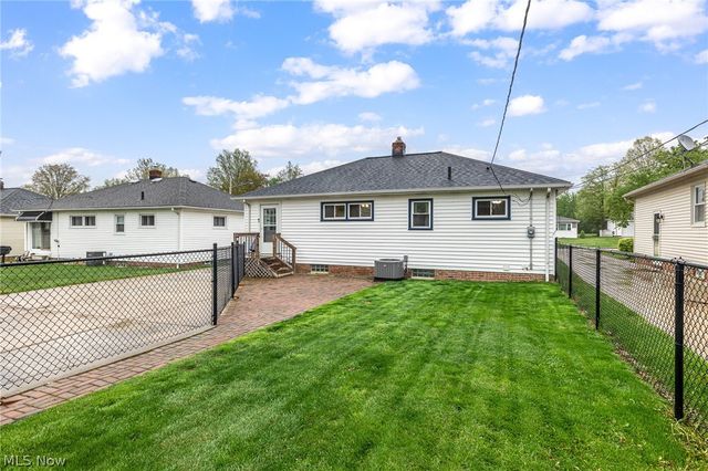 1704 Drenik Drive, Wickliffe, OH 44092