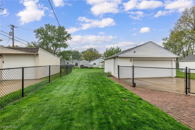 1704 Drenik Drive, Wickliffe, OH 44092