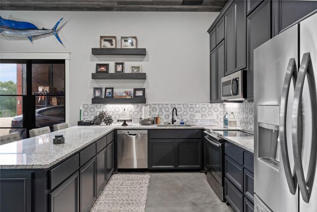 19102 Post Oak RD, Bartlett, TX 76511