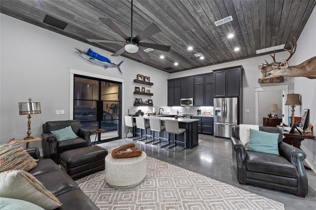 19102 Post Oak RD, Bartlett, TX 76511