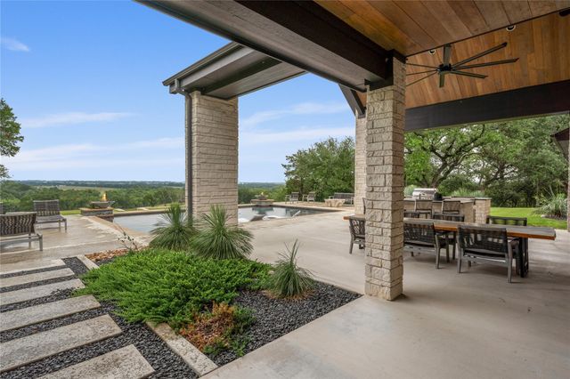 19102 Post Oak RD, Bartlett, TX 76511